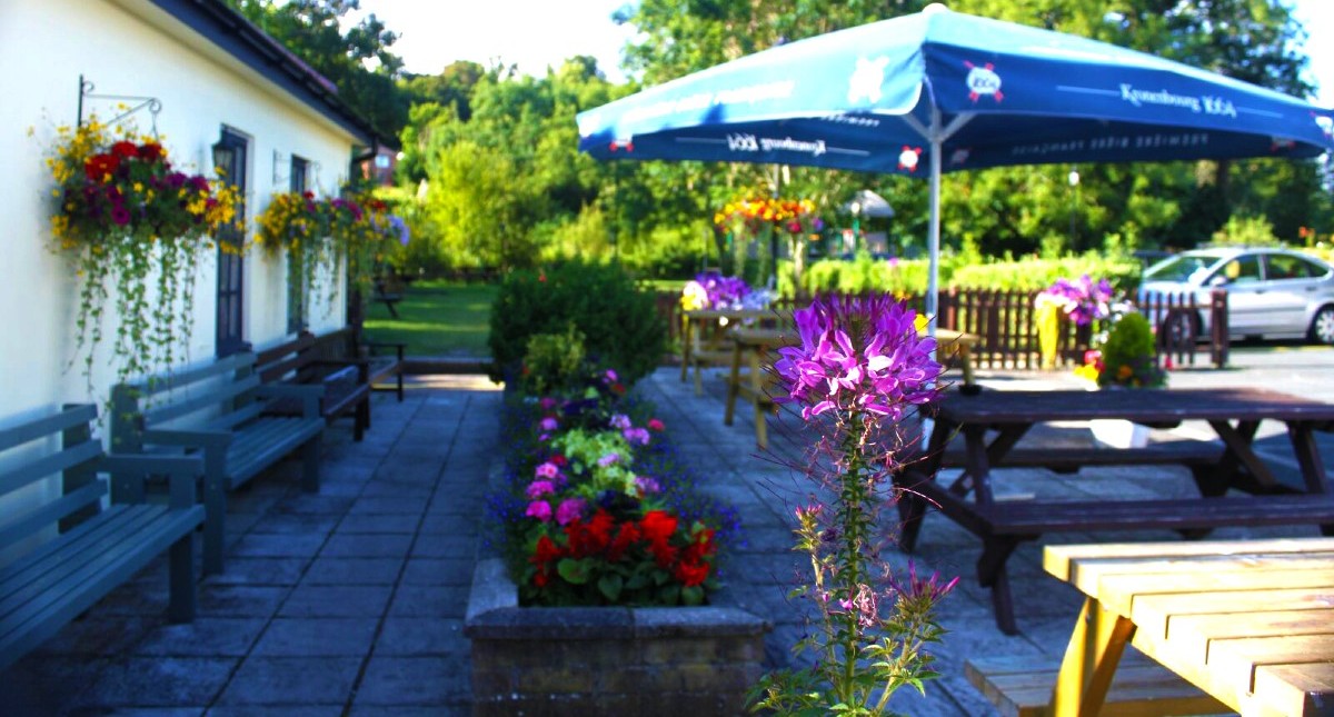 View of garden at The Eight Bells